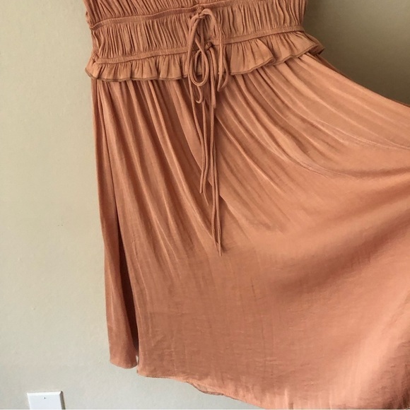 H&M Flowy Satin Party Vneck Midi Dress in Pink Size S/M - Picture 7 of 9